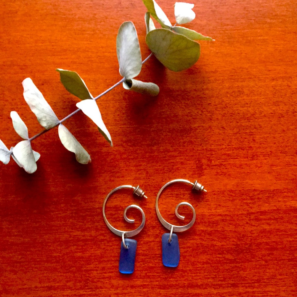 Sterling silver spiral hoop earrings w/ sea glass